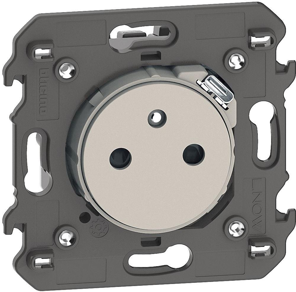Контакт фр стандарт 2P+E 16A+USB тип C Крем