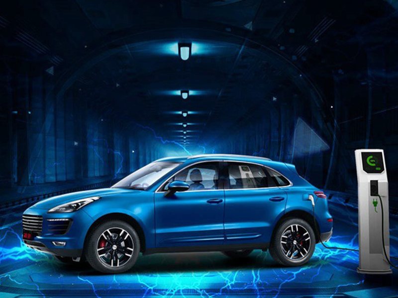 Производителят на фалшивото Porsche и най-евтината кола в света се завърна за трети път!