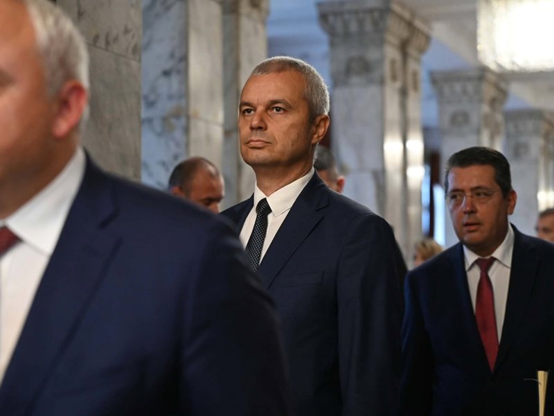 Костадинов напусна КСНС, не можел да подкрепи становището